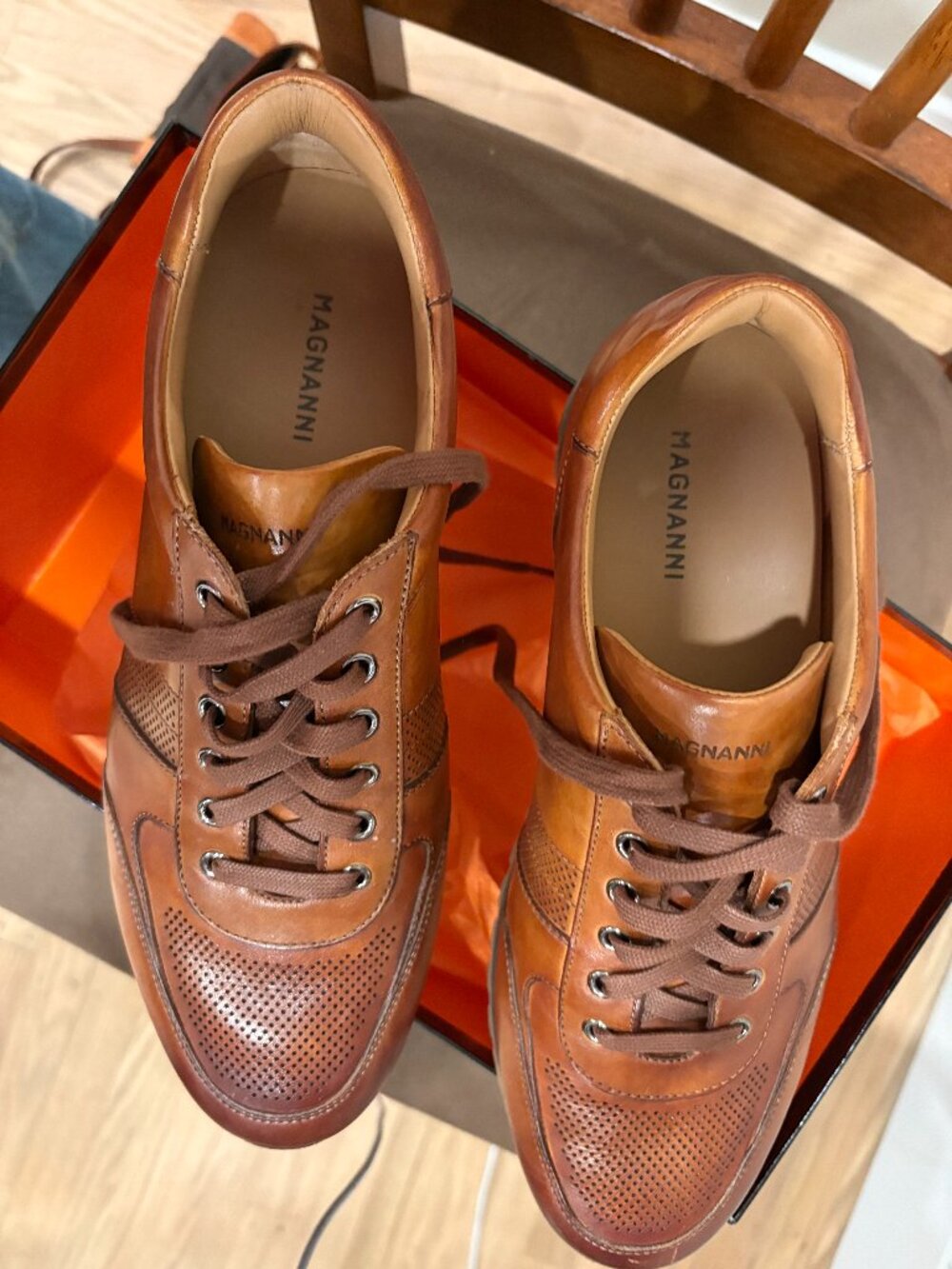 Magnanni Men’s Size 8 Brown Leather Luxury Dress Sneakers 233273